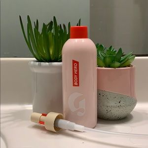 Brand new glossier body hero body wash